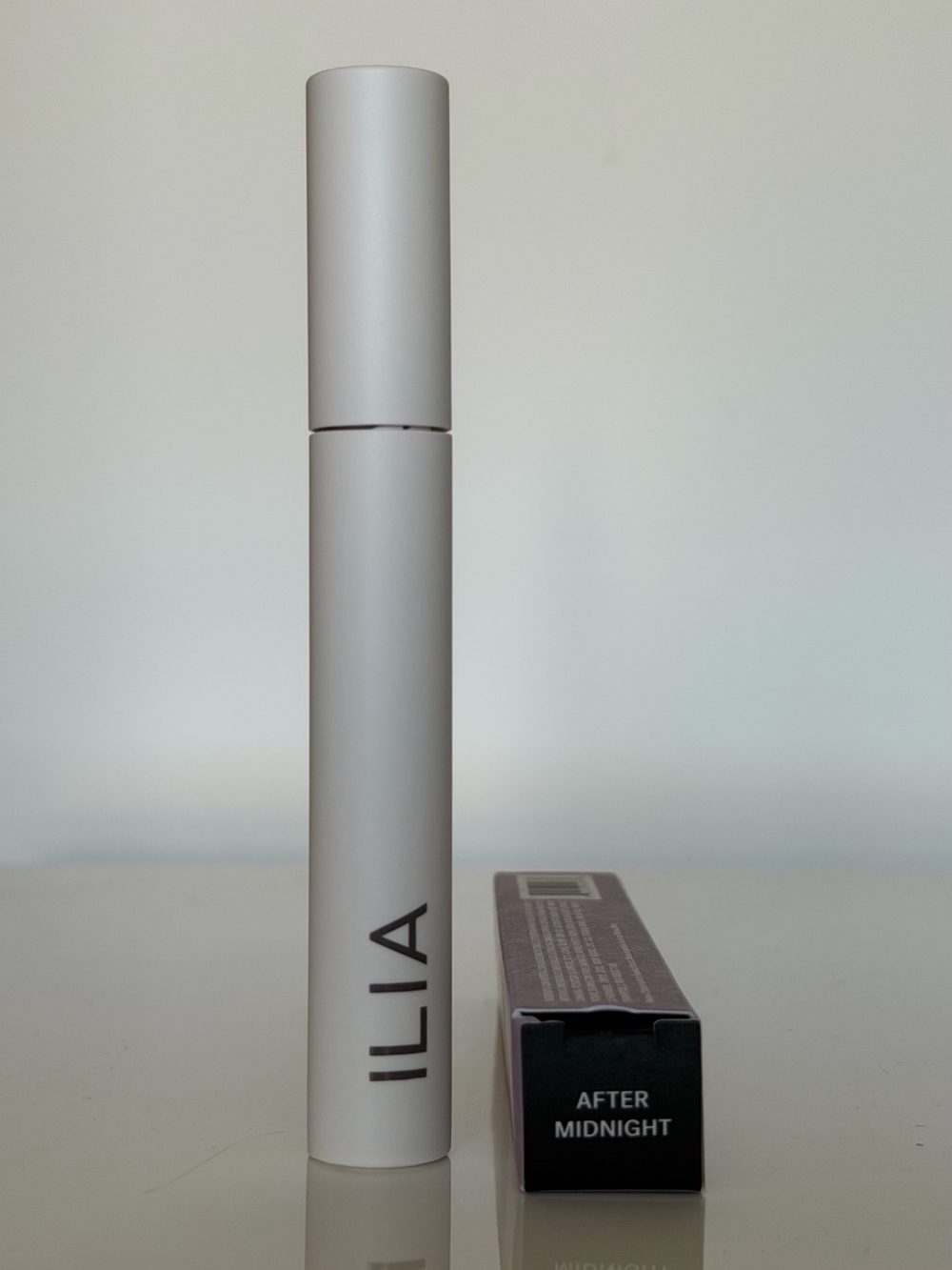 ILIA After Midnight limitless lash Mascara - soft black
